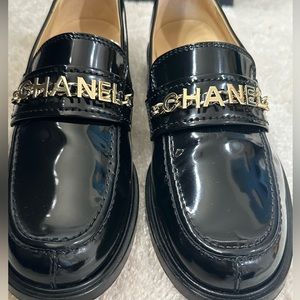 Chanel leather patent loafer